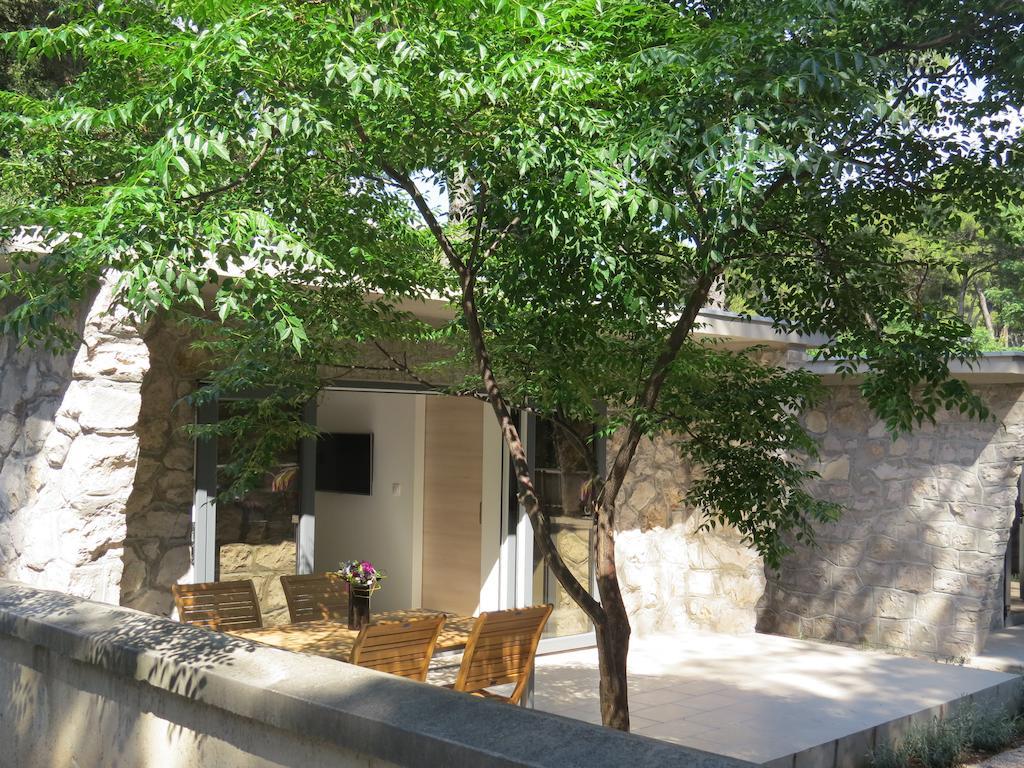 Camping Mia Bungalow & Mobile Home Biograd Na Moru Rom bilde