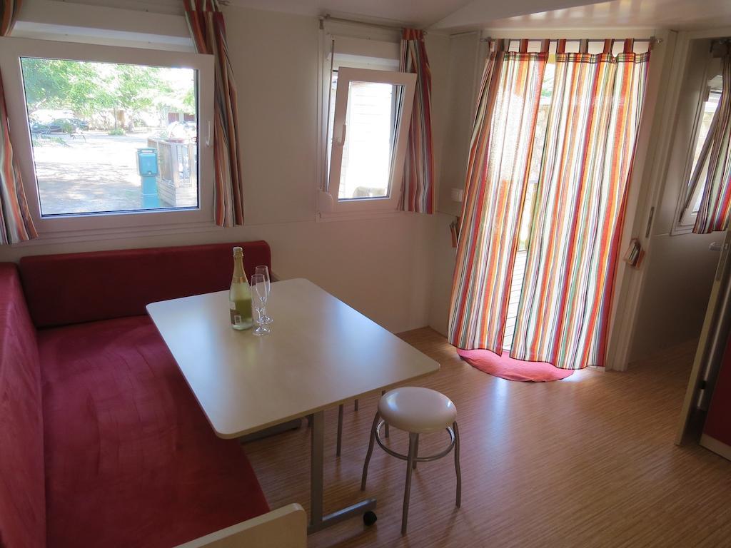 Camping Mia Bungalow & Mobile Home Biograd Na Moru Eksteriør bilde