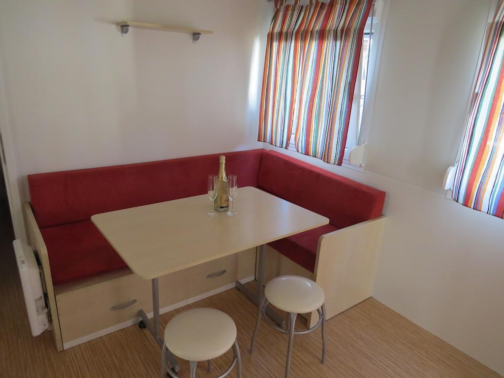 Camping Mia Bungalow & Mobile Home Biograd Na Moru Eksteriør bilde