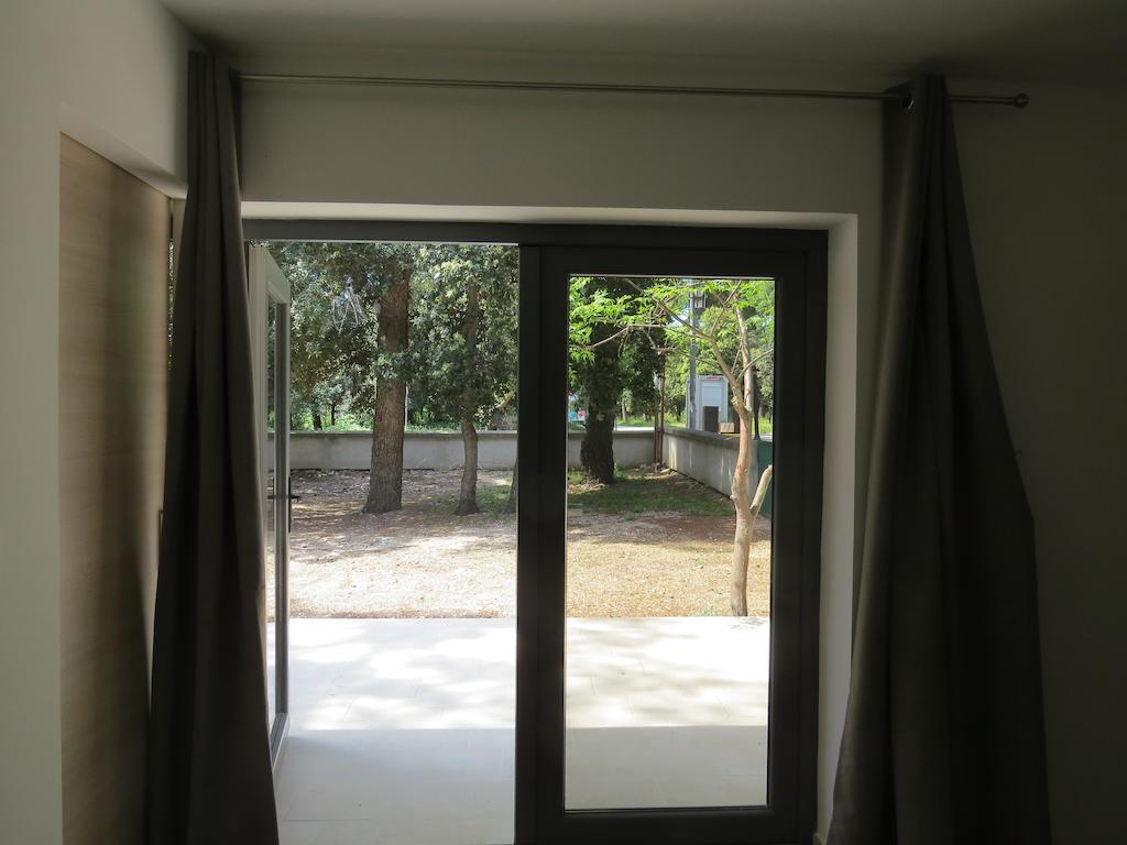 Camping Mia Bungalow & Mobile Home Biograd Na Moru Rom bilde